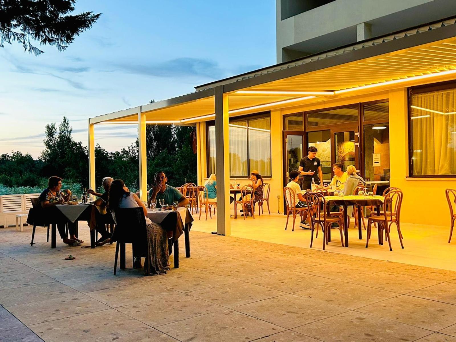 Il Grifo Hotel E Bisteccheria Toscana Montepulciano Stazione المظهر الخارجي الصورة