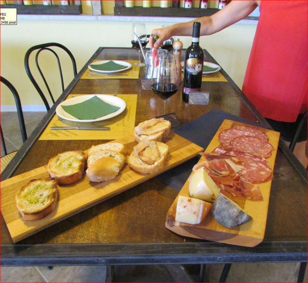 Il Grifo Hotel E Bisteccheria Toscana Montepulciano Stazione المظهر الخارجي الصورة